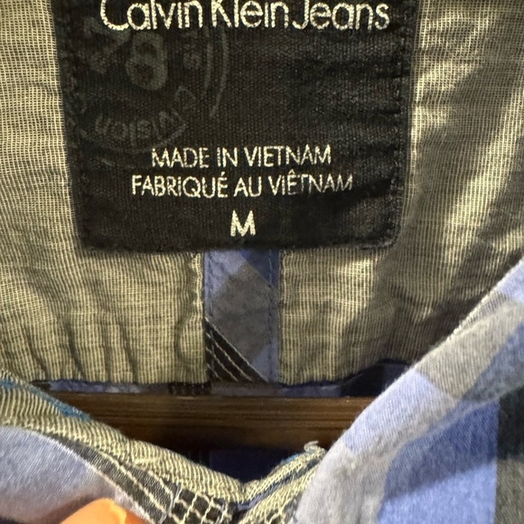 Calvin Klein Men’s Dress Shirt - Blue Plaid - Size M - Classic & Versatile - Picture 6 of 7